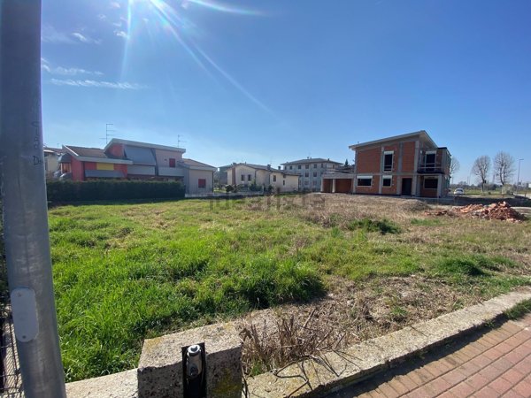 casa indipendente in vendita a Montecchio Maggiore