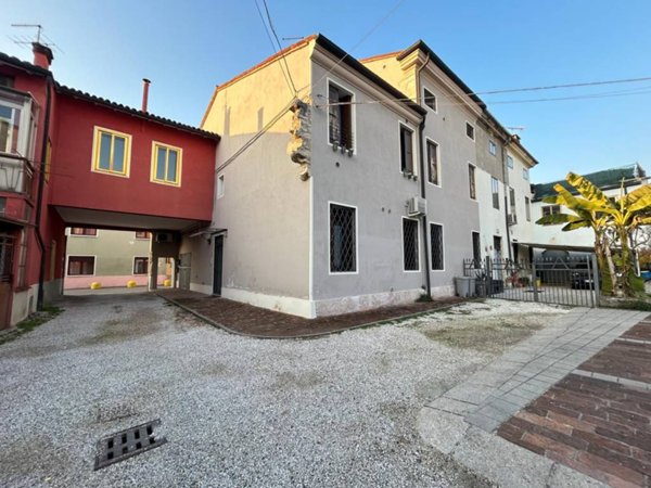 appartamento in vendita a Montecchio Maggiore