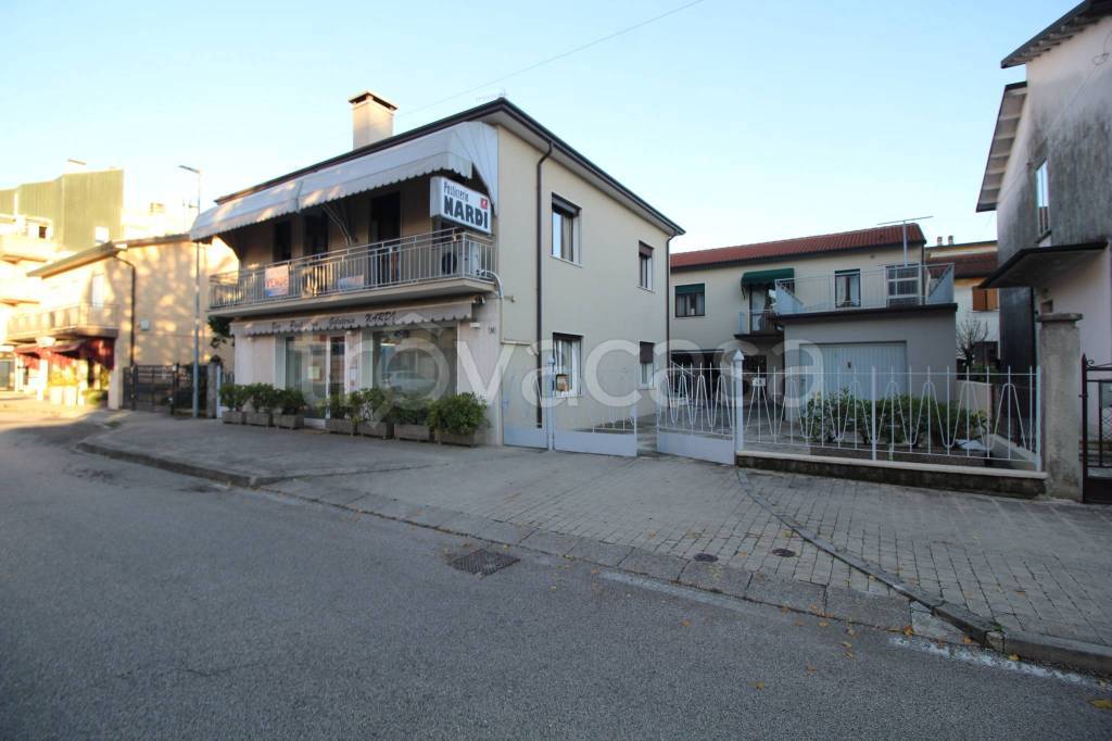 appartamento in vendita a Montecchio Maggiore