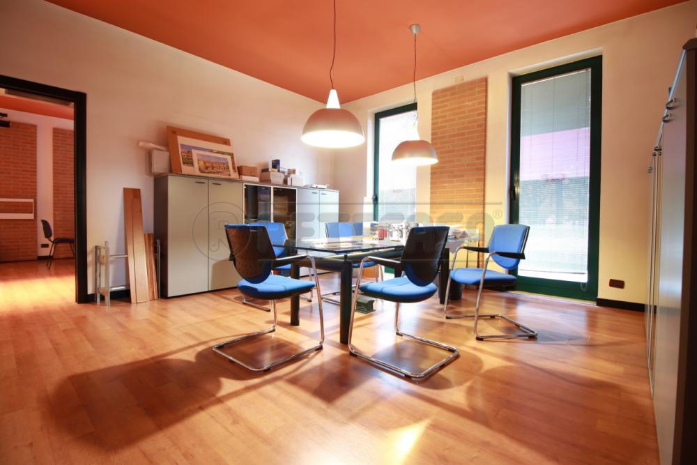 ufficio in vendita a Montecchio Maggiore