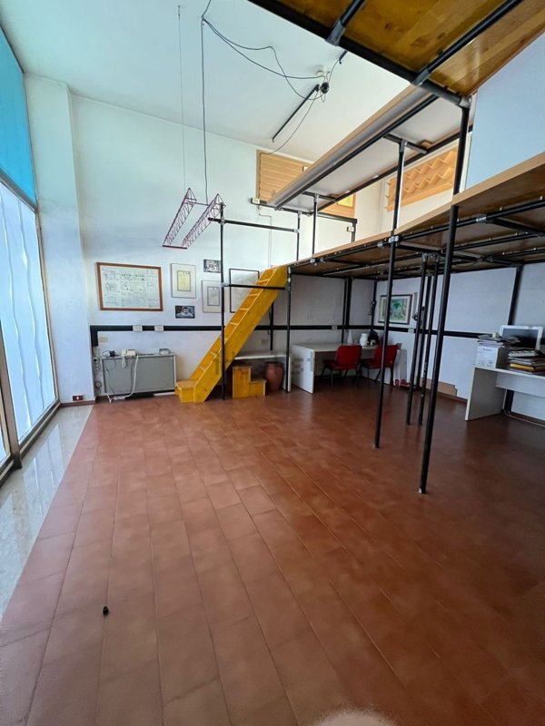 ufficio in vendita a Montecchio Maggiore