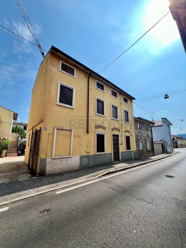 casa indipendente in vendita a Montecchio Maggiore