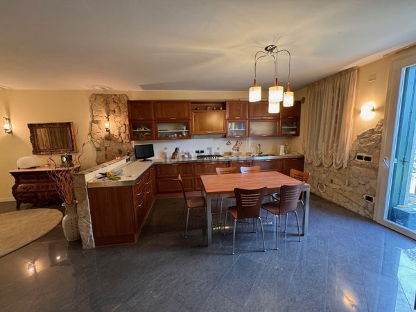 casa indipendente in vendita a Montecchio Maggiore