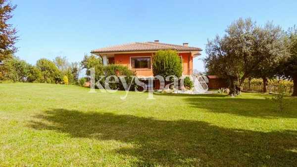 casa indipendente in vendita a Montecchio Maggiore