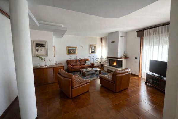 casa indipendente in vendita a Montecchio Maggiore