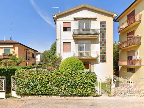 appartamento in vendita a Montecchio Maggiore in zona Alte Ceccato