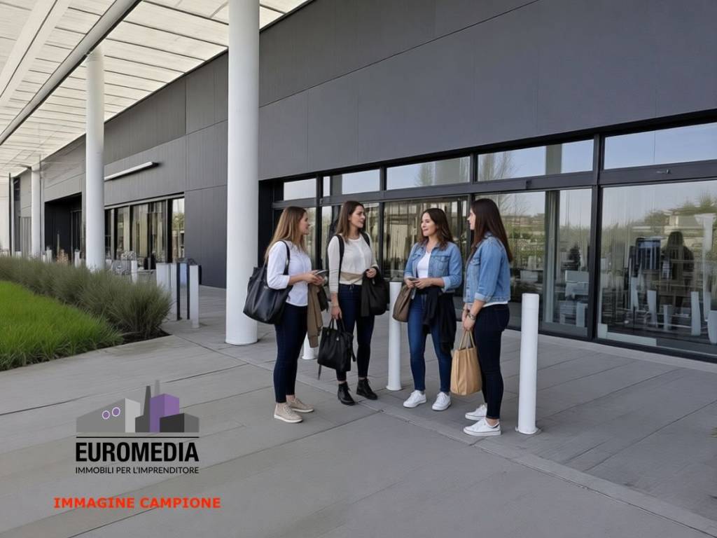 negozio in vendita a Montecchio Maggiore in zona Alte Ceccato