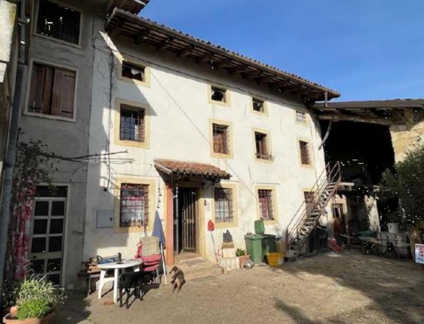 casa indipendente in vendita a Montecchio Maggiore