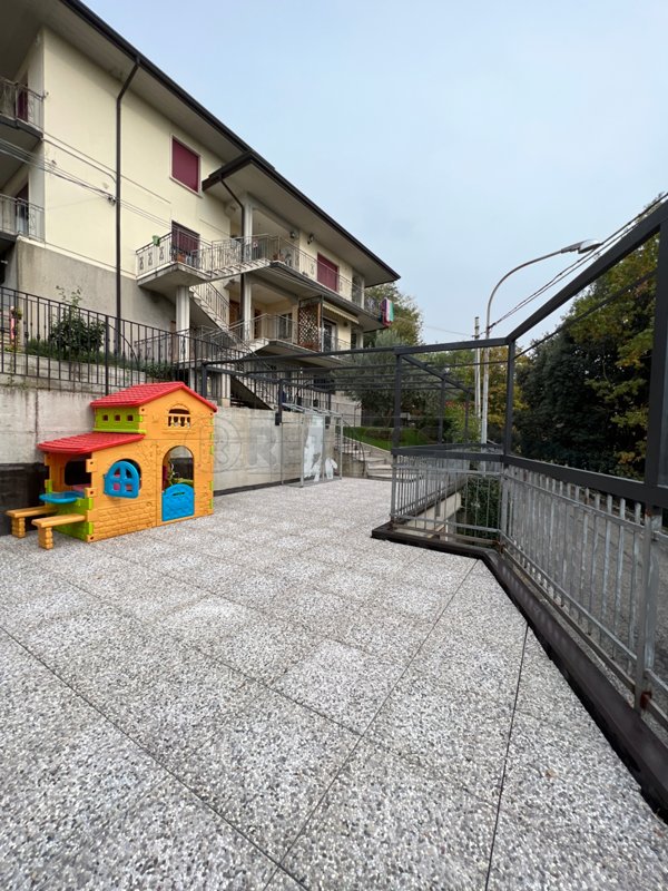 casa indipendente in vendita a Montecchio Maggiore in zona Alte Ceccato