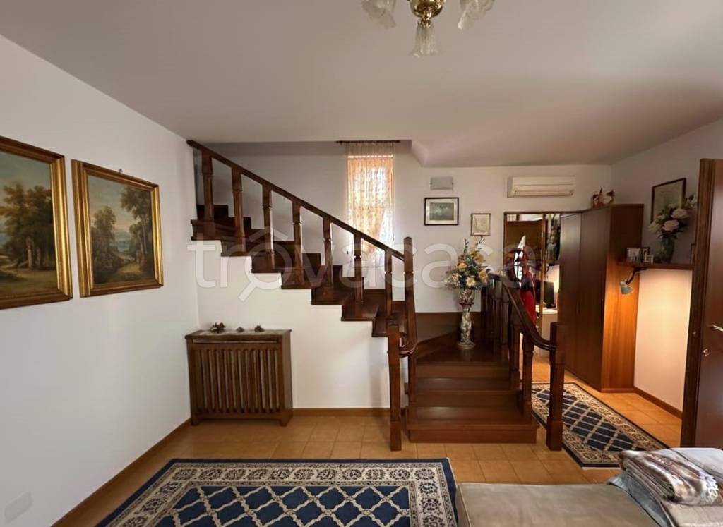 casa indipendente in vendita a Montecchio Maggiore