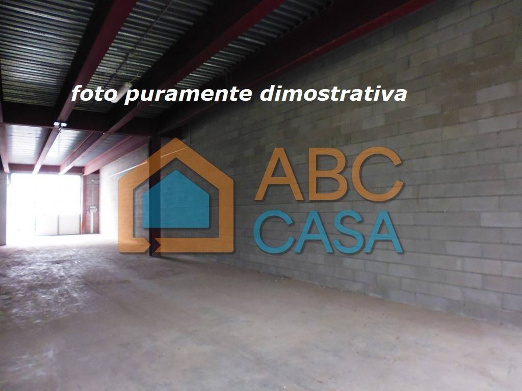 locale commerciale in vendita a Montecchio Maggiore in zona Alte Ceccato