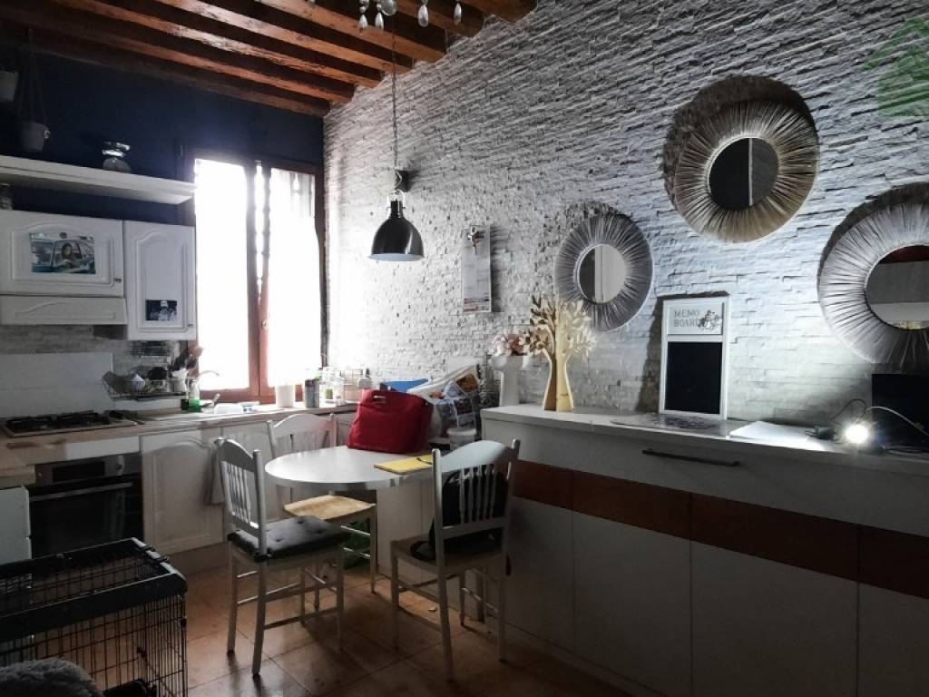 appartamento in vendita a Montecchio Maggiore in zona Alte Ceccato