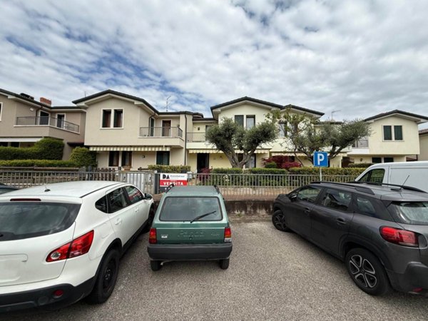casa indipendente in vendita a Montecchio Maggiore