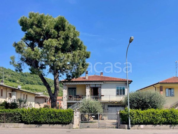 casa indipendente in vendita a Montecchio Maggiore