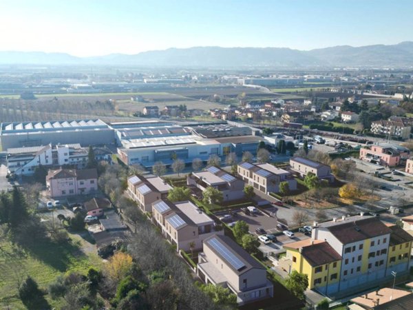 appartamento in vendita a Montecchio Maggiore in zona Alte Ceccato
