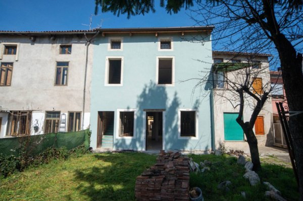 casa indipendente in vendita a Montecchio Maggiore