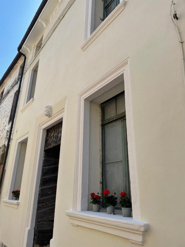 casa semindipendente in vendita a Montecchio Maggiore