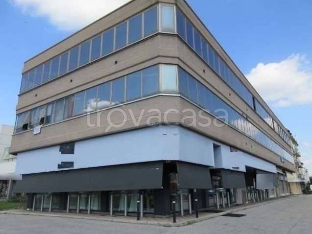 appartamento in vendita a Montecchio Maggiore in zona Alte Ceccato