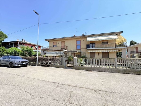 appartamento in vendita a Montecchio Maggiore in zona Alte Ceccato