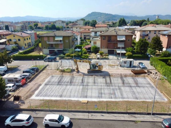 appartamento in vendita a Montecchio Maggiore in zona Alte Ceccato