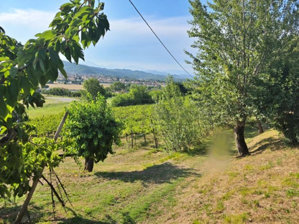 terreno agricolo in vendita a Montecchio Maggiore