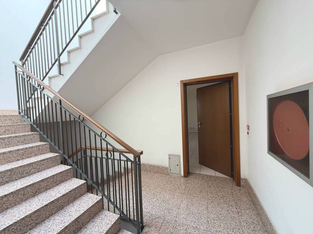 ufficio in vendita a Montecchio Maggiore in zona Alte Ceccato