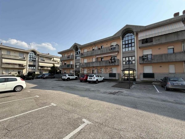 appartamento in vendita a Montecchio Maggiore in zona Alte Ceccato