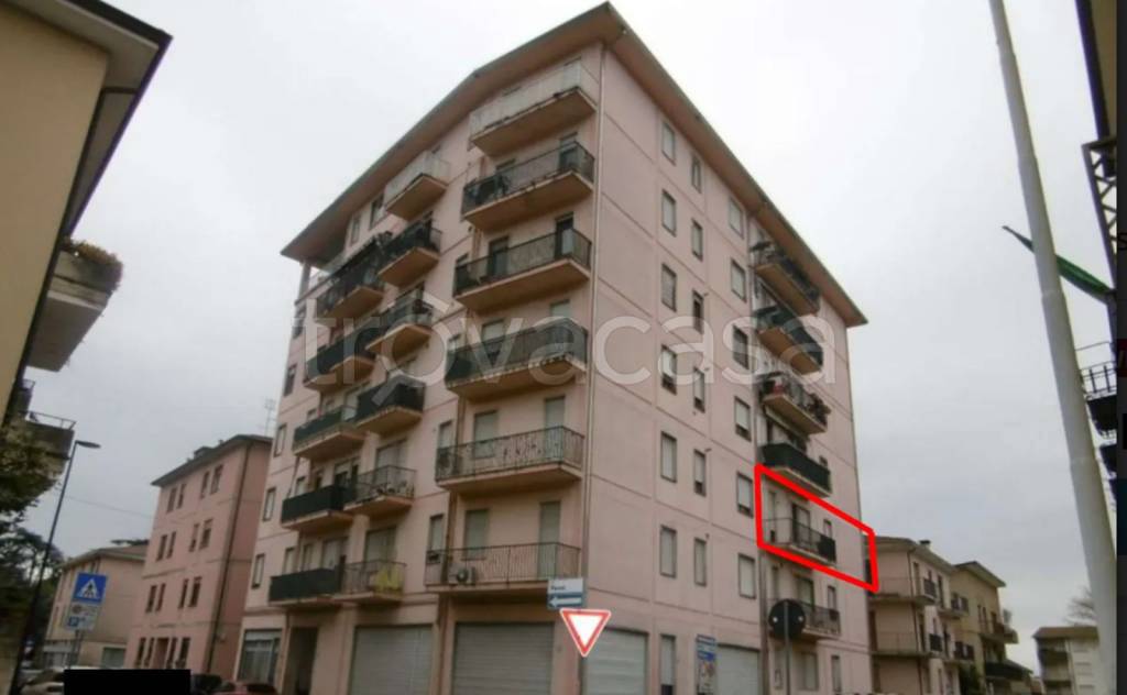 appartamento in vendita a Montecchio Maggiore in zona Alte Ceccato