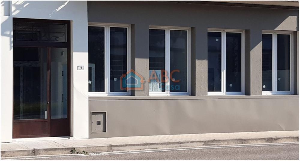 ufficio in vendita a Montecchio Maggiore in zona Alte Ceccato