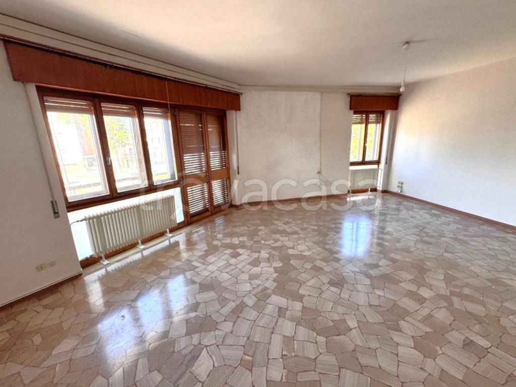 appartamento in vendita a Montecchio Maggiore in zona Alte Ceccato