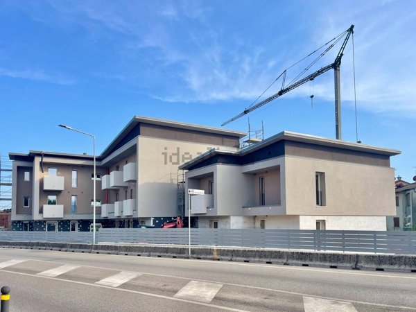 appartamento in vendita a Montecchio Maggiore in zona Santissima Trinità