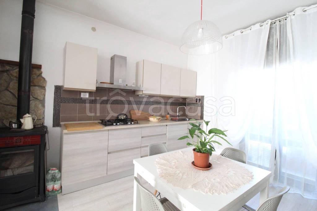 appartamento in vendita a Montecchio Maggiore in zona Alte Ceccato