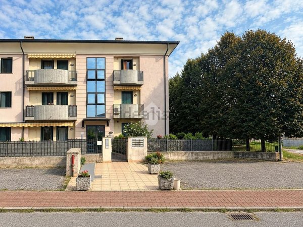 appartamento in vendita a Montecchio Maggiore in zona Alte Ceccato