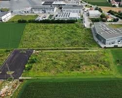 terreno edificabile in vendita a Montecchio Precalcino