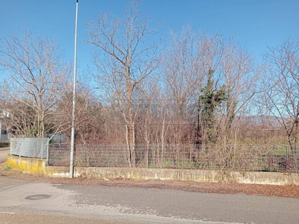 terreno edificabile in vendita a Montecchio Precalcino
