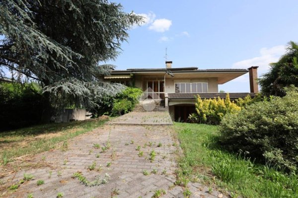 casa indipendente in vendita a Montecchio Precalcino