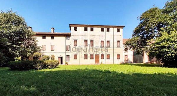 loft in vendita a Montecchio Precalcino