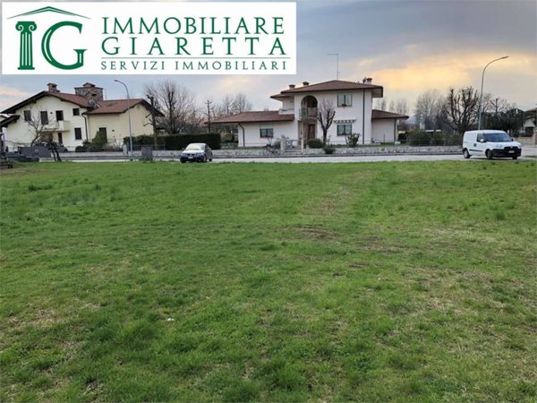 bifamiliare in vendita a Montecchio Precalcino