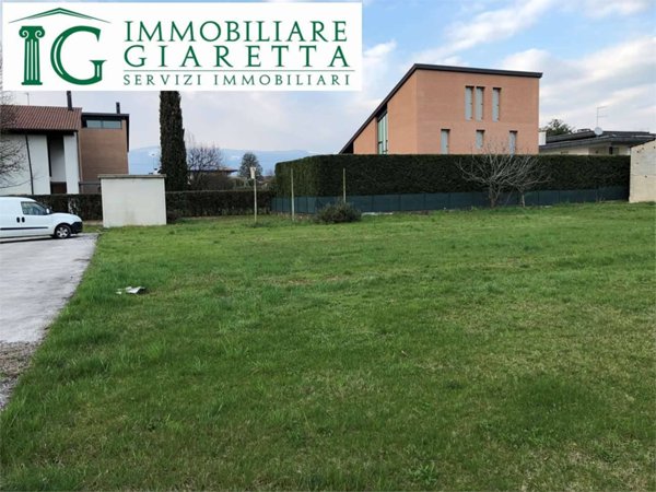 bifamiliare in vendita a Montecchio Precalcino