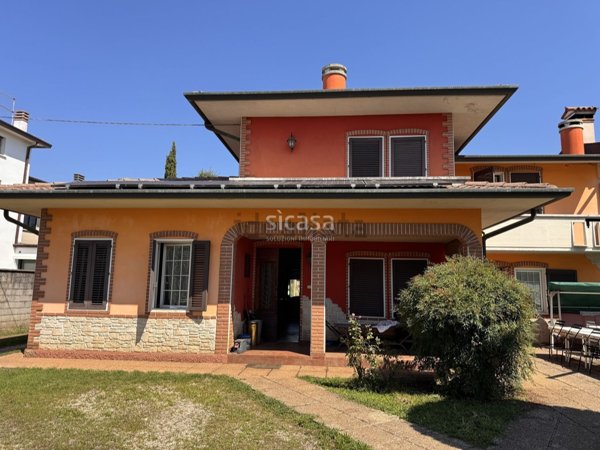casa indipendente in vendita a Montecchio Precalcino