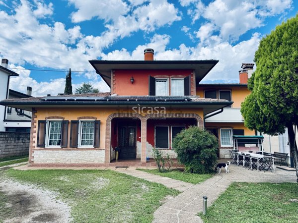 casa indipendente in vendita a Montecchio Precalcino