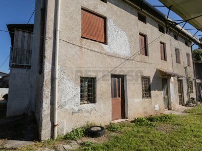 casa semindipendente in vendita a Montecchio Precalcino