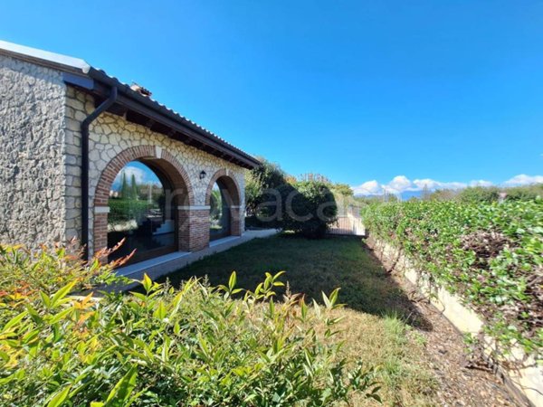 casa indipendente in vendita a Montecchio Precalcino
