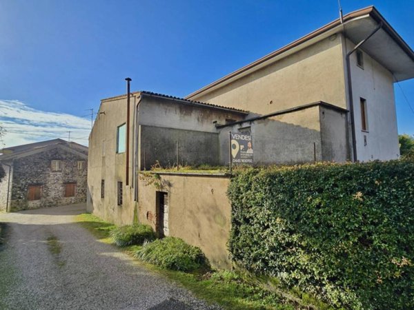 casa indipendente in vendita a Montecchio Precalcino