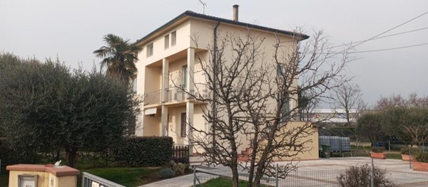 casa indipendente in vendita a Montecchio Precalcino