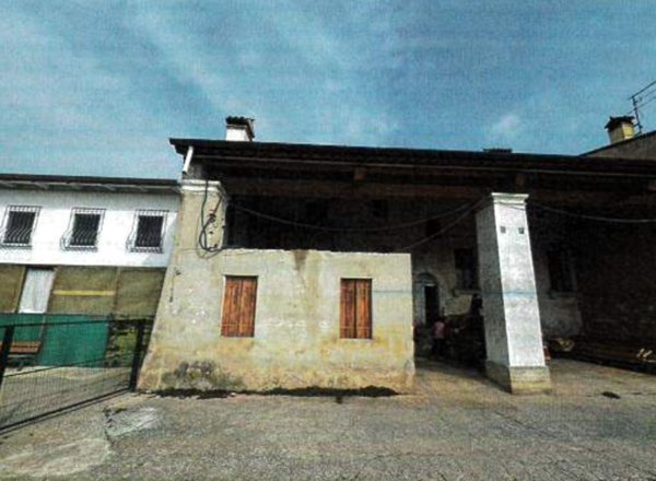 casa indipendente in vendita a Montecchio Precalcino