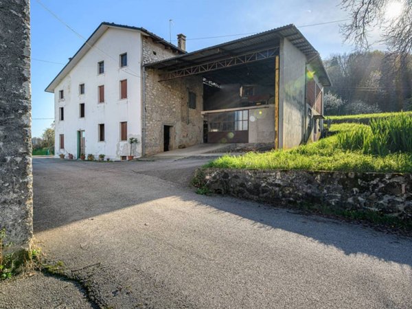 casa indipendente in vendita a Monte di Malo