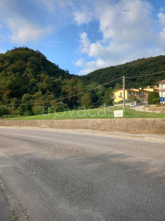 terreno agricolo in vendita a Monte di Malo in zona Priabona