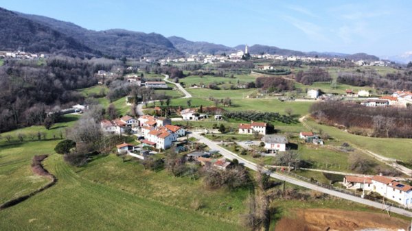 terreno edificabile in vendita a Monte di Malo