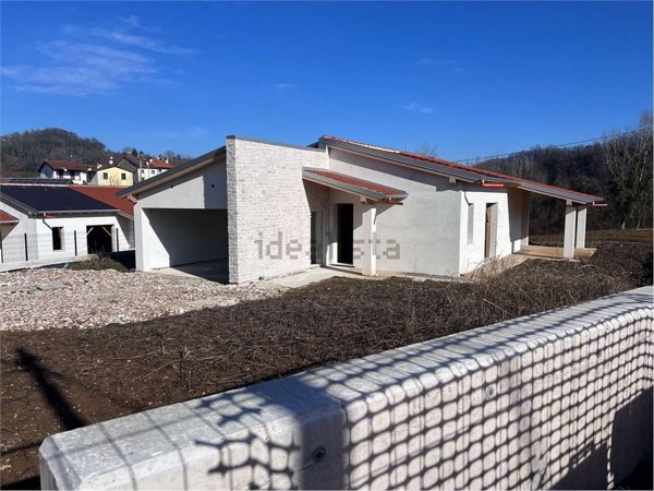 casa indipendente in vendita a Monte di Malo